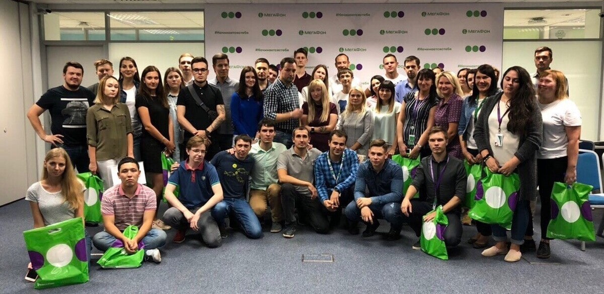 Сотрудники компании Мегафон